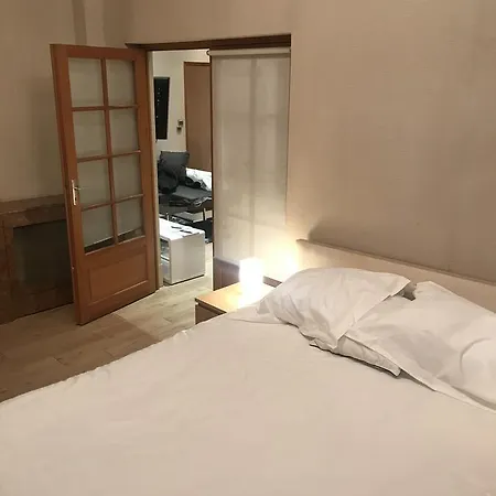 Hala * Parigi